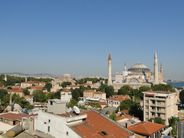 Exkursion Istanbul 2013 Blick zur Hagia Sophia.JPG