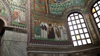 Exkursion Ravenna 2017 S. Vitale Mosaik Presbyterium.jpg