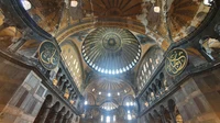 Hagia Sophia innen.jpeg