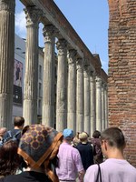 Säulengang vor San Lorenzo