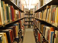 Bibliothek_Bücherregal_2.JPG