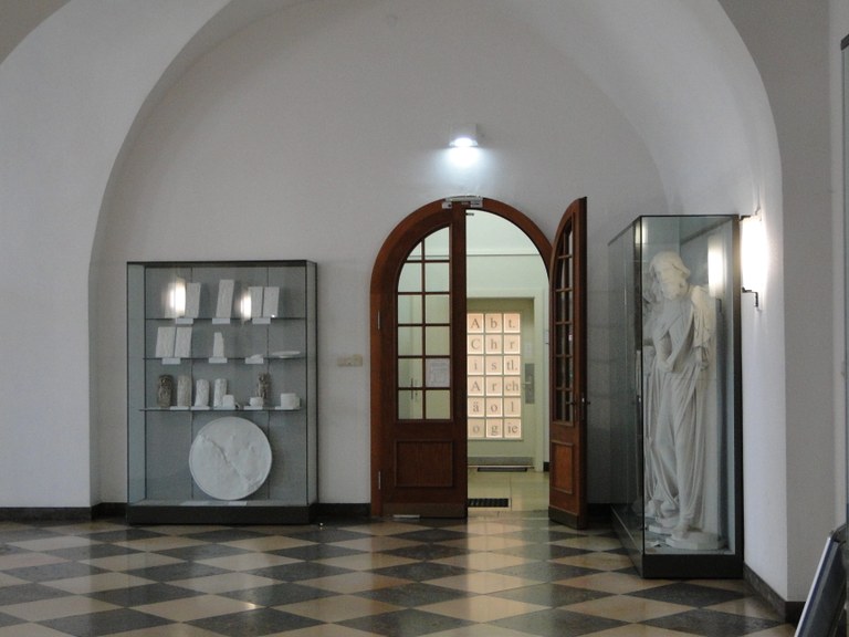 Foyer_3.JPG