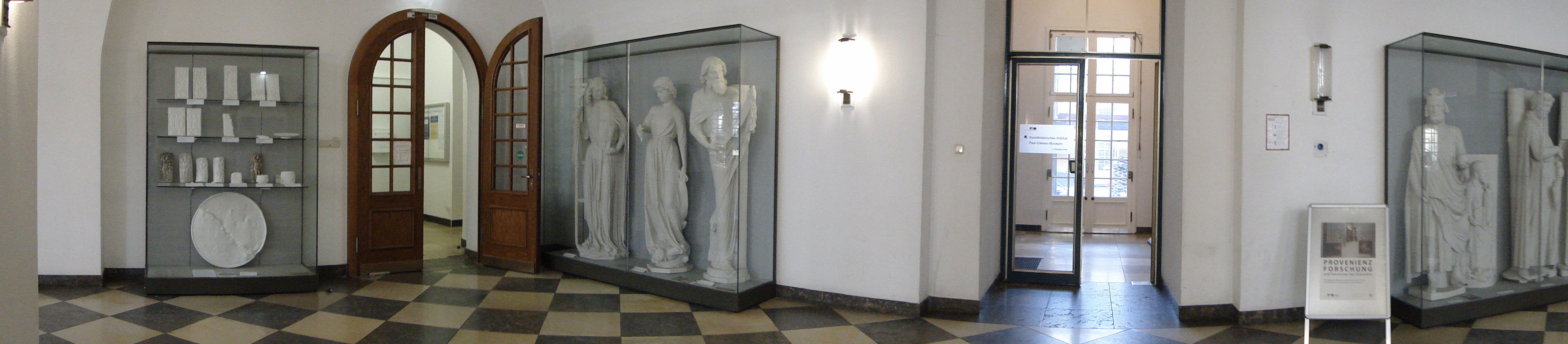 Foyer_Panorama_1.JPG