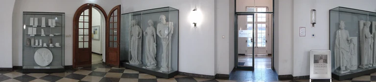 Foyer_Panorma_2.JPG
