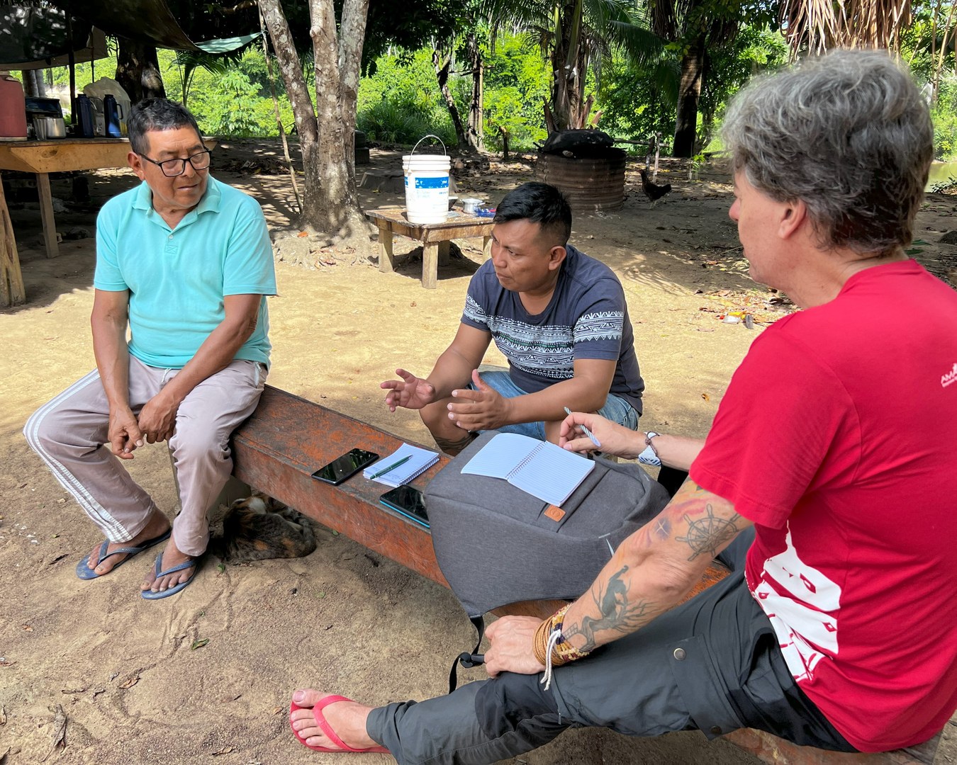 From left to right, Kîrinaw, Alexandre and Carlos. Katual community