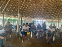 Reunión inicial en comunidade Jatapuzinho, Brasil.