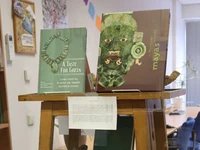 Jade Ausstellung 3..jpg