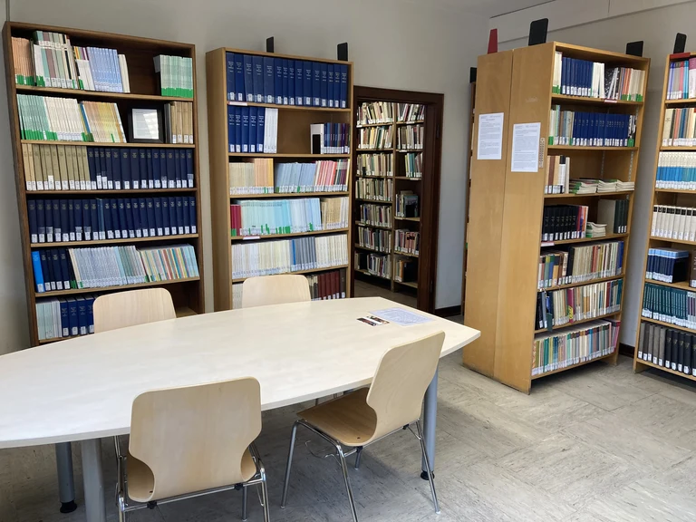 Bibliothek Empirische Kulturwissenschaft und Kulturanthropologie