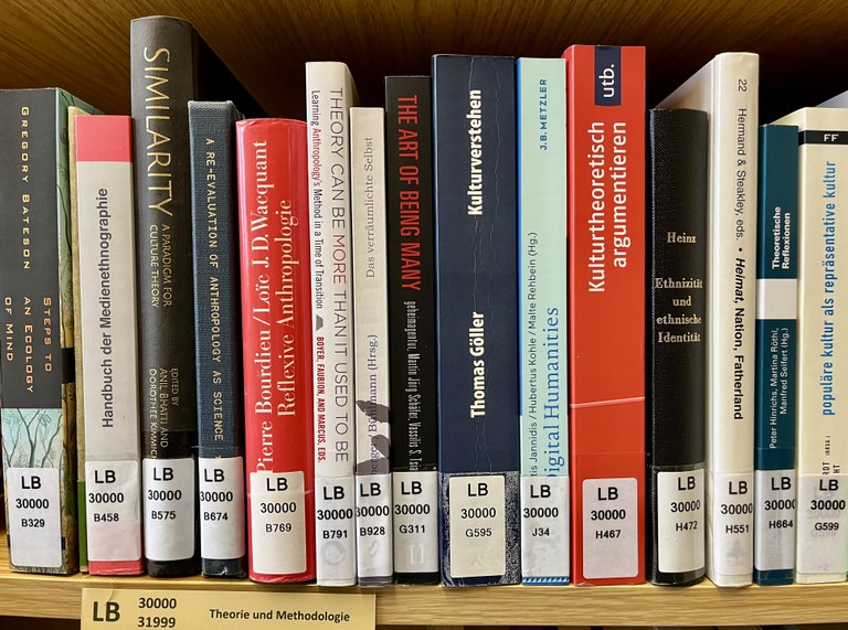 Bücher_Nahaufnahme.jpg