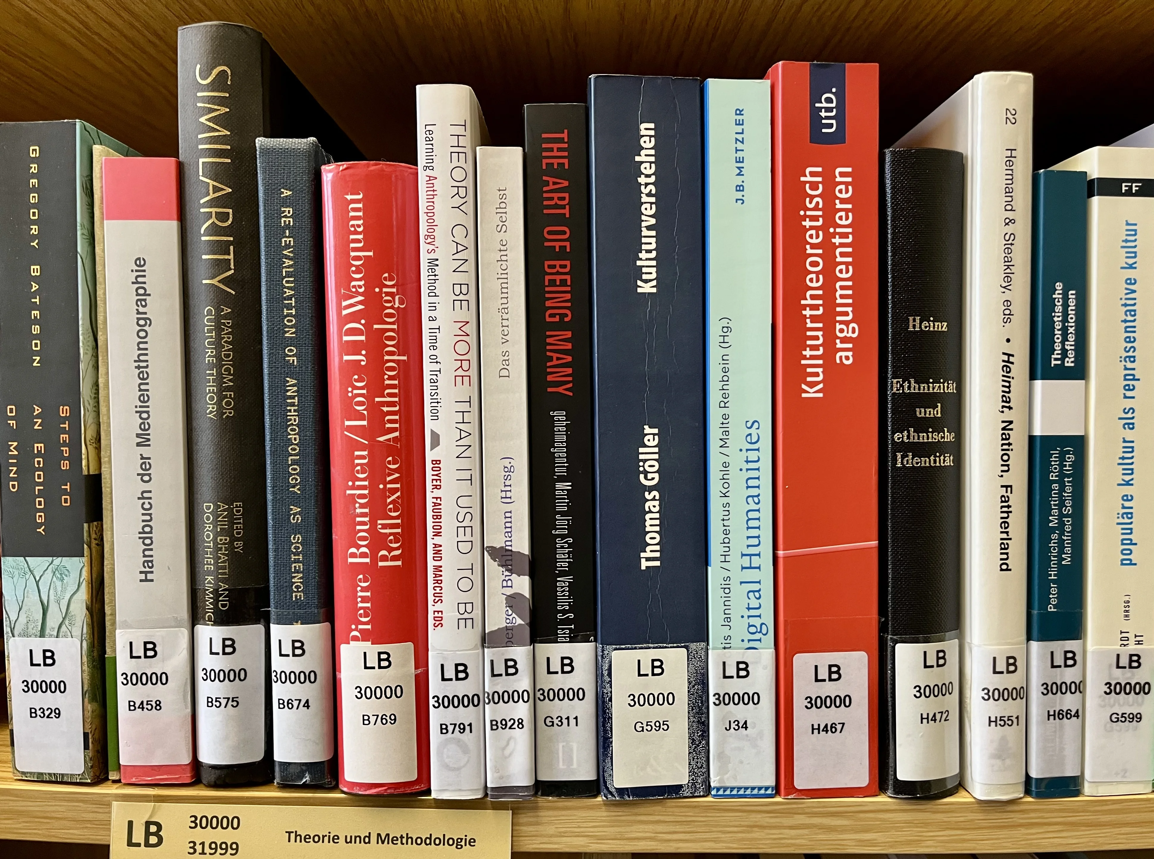 Bücher_Nahaufnahme.jpg