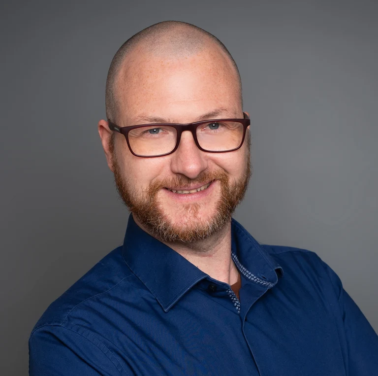 Tobias Schade_001_®Fotostudio Ale Zea_v2.webp