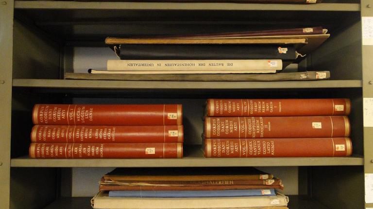 Bibliothek Christliche Archäologie.jpeg