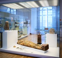Startseite 3 Bestattungsvitrine