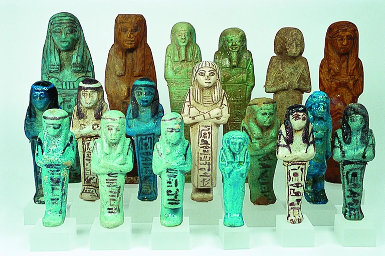 Weitere Objekte 3 Gruppe Uschebtis