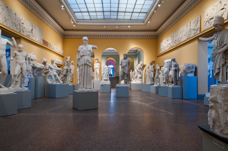 Hofgarten Mittelsaal II