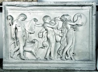 Relief tanzender Umzug