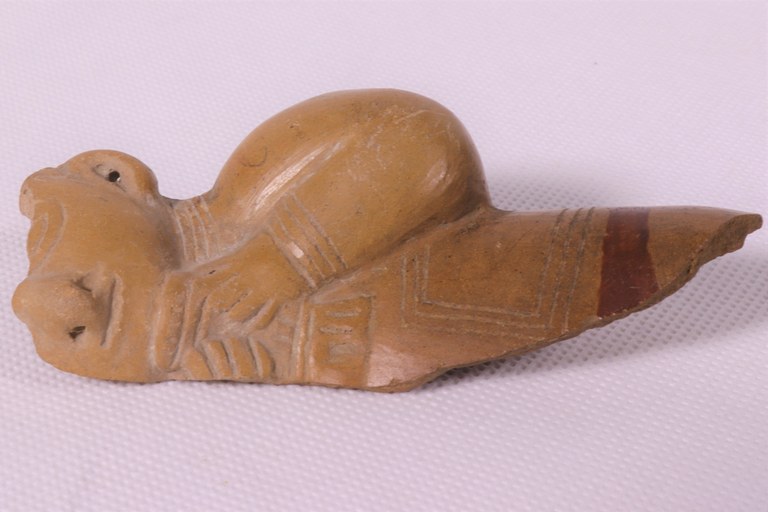 Anthropomorphe Keramikflöte (Guangala)_Ob21.JPG