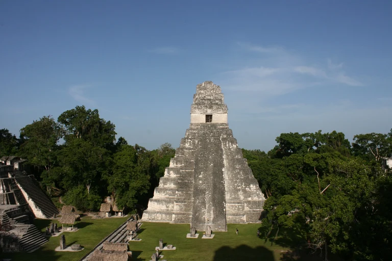 Tikal.jpg
